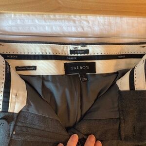 NWOT Talbots Windsor Italian Flannel Trouser in Charcoal Gray, Size 2